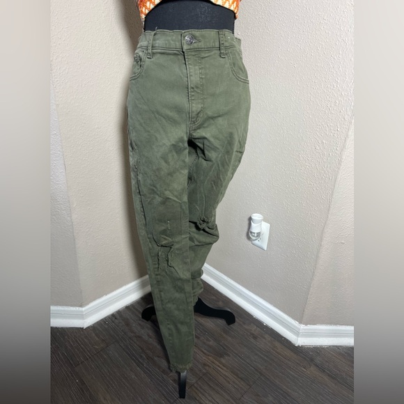 Express Khaki Green Pants BOGO - Picture 2 of 2